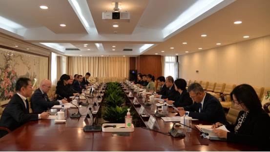 徐景和会见英国标准协会全球医疗器械总经理...