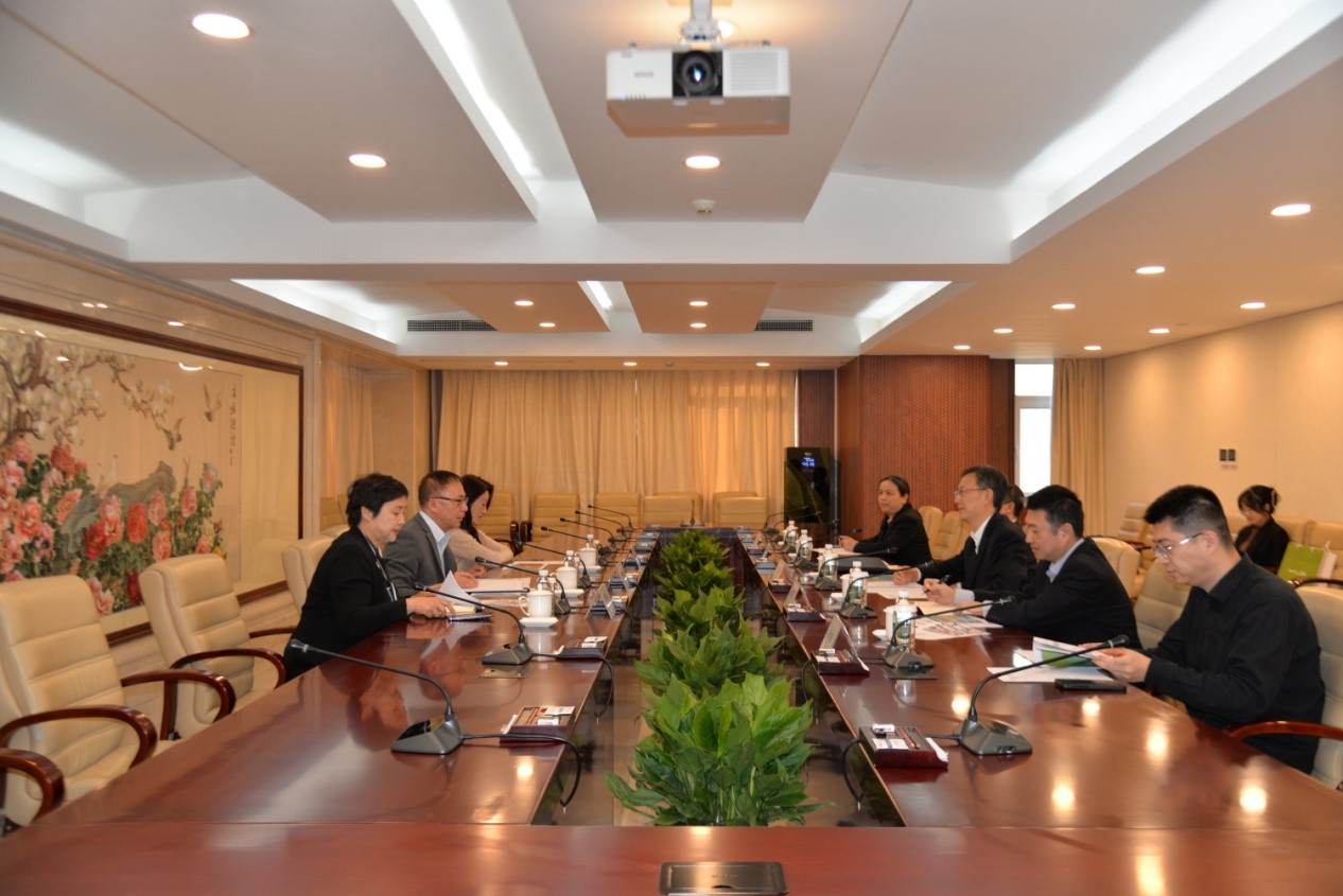 杨胜会见国际药物信息协会全球董事李自力博...